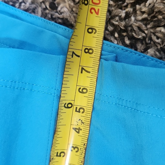 Under Armour Speed Pocket Blue Fitted Mens Size Medium 7 Inch Inseam - Picture 12 of 16